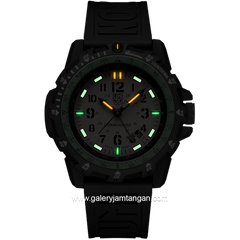 LUMINOX 3321 Commando Raider, Outdoor Adventure Watch Rubber Strap
