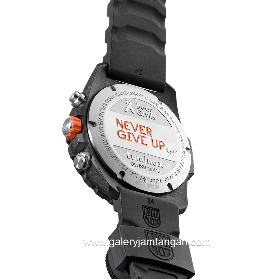 LUMINOX 3745 Bear Grylls Survival, Outdoor Explorer Watch Rubber Strap