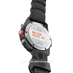 LUMINOX 3748 Bear Grylls Survival Master, Chronograph with Compass Rubber Strap